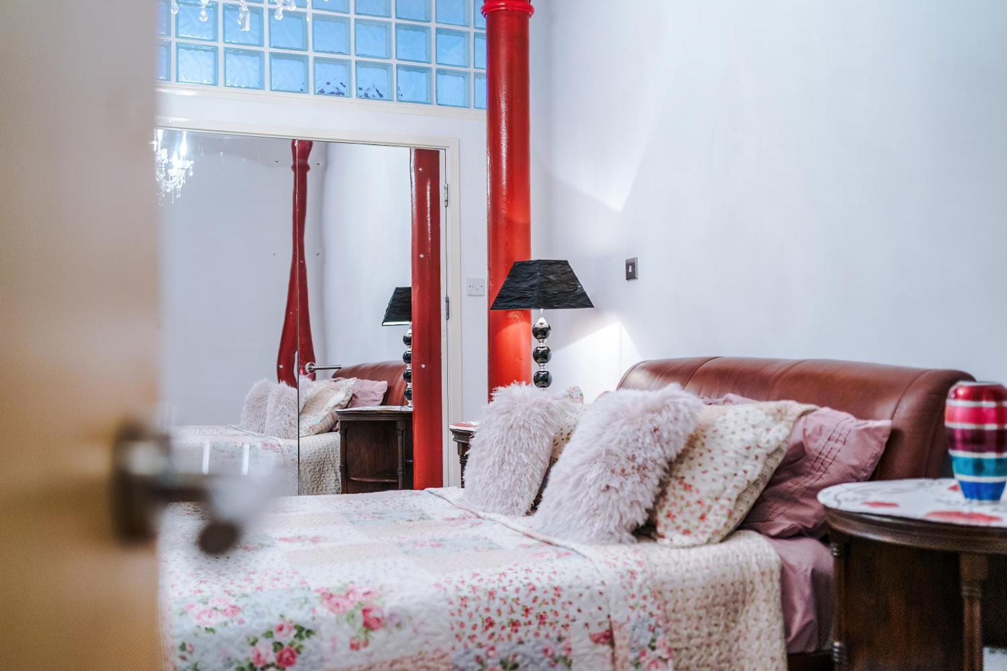 Central Northern Quarter Two Bedroom Apartment Manchester Buitenkant foto