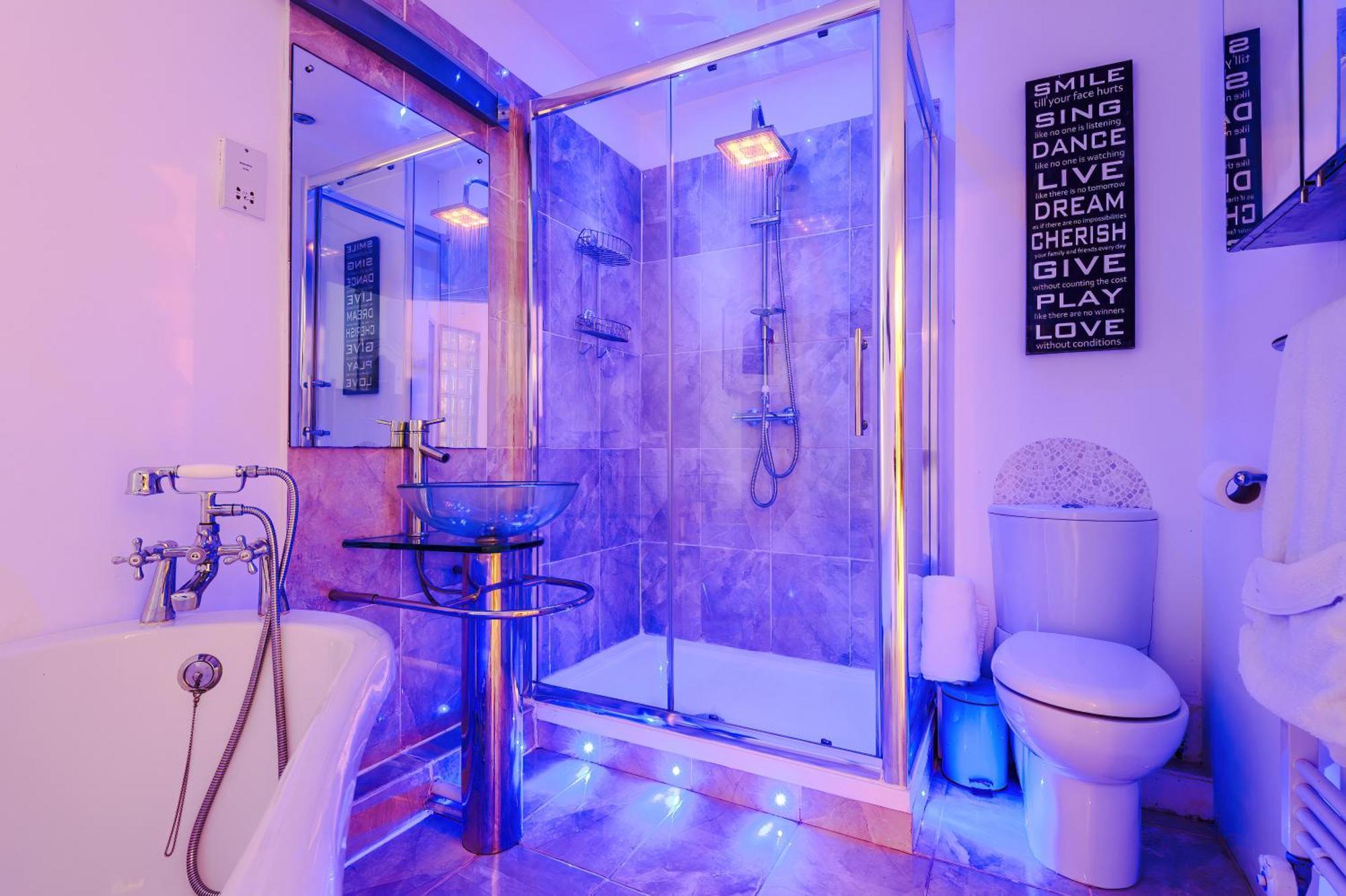 Central Northern Quarter Two Bedroom Apartment Manchester Buitenkant foto
